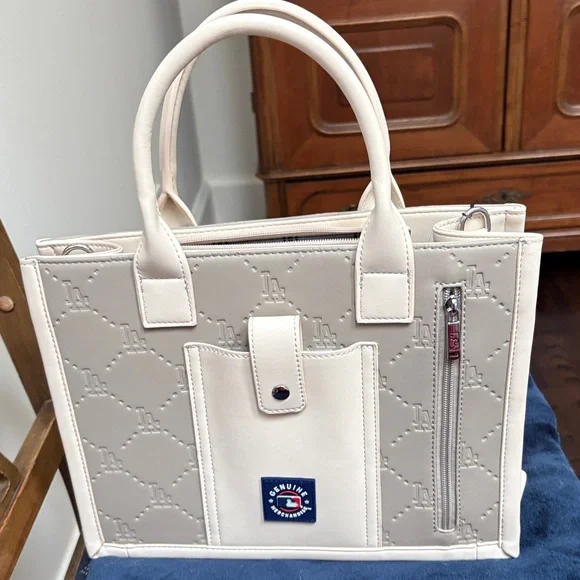 LA Baseball Stitch Beige Tote Bag - Picture 3 of 6